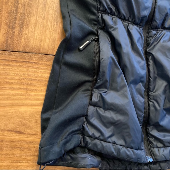 ASICS Insulated Winter Running Vest - Picture 7 of 7